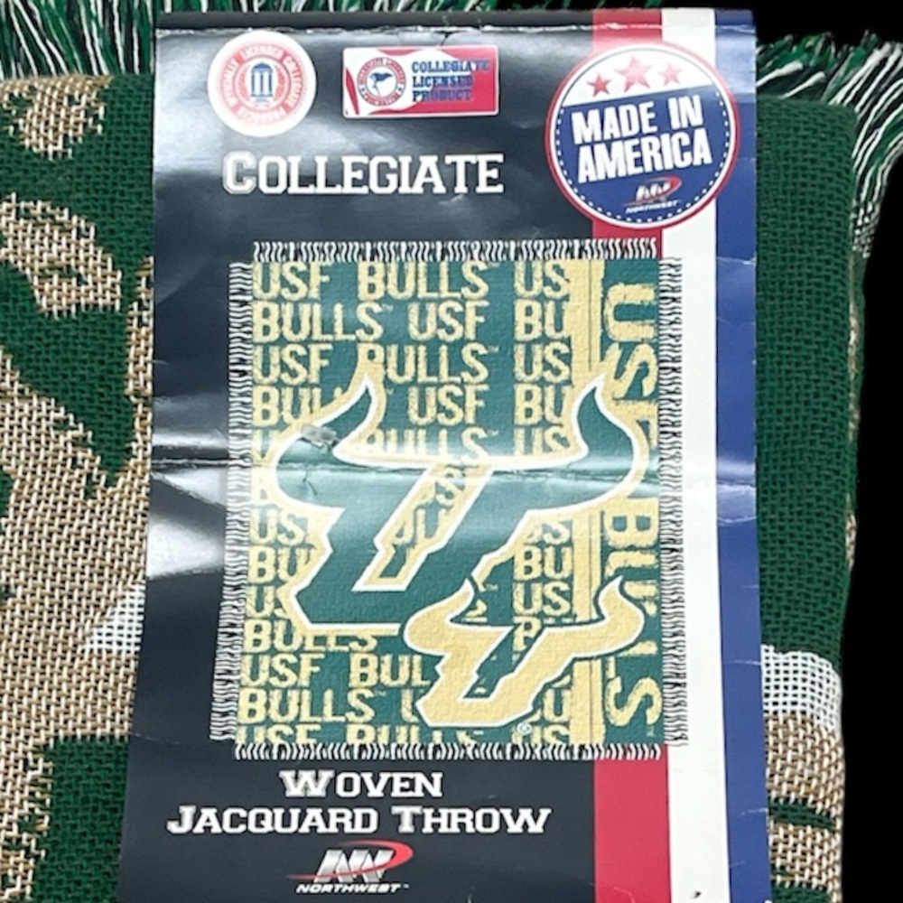 South Florida Bulls Throw - Picture 8 of 9